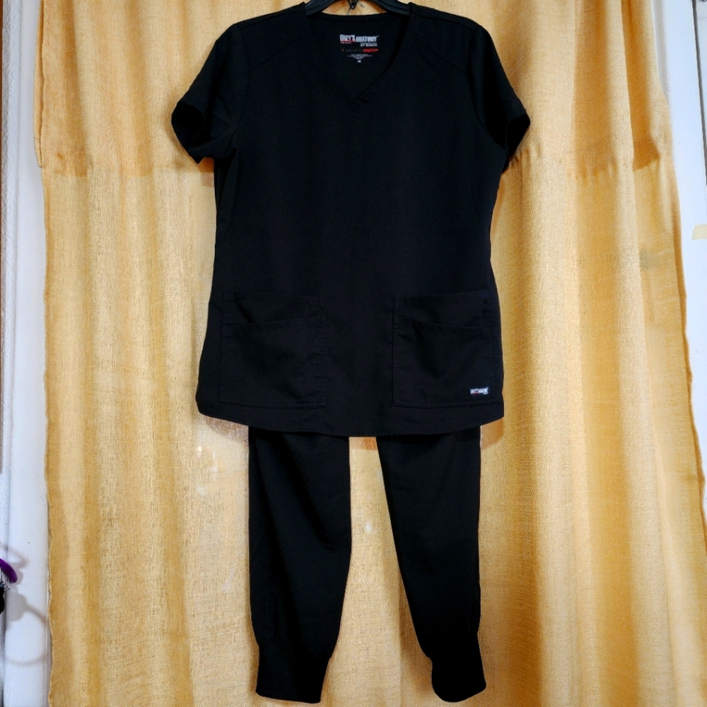 GREY'S ANATOMY SCRUBS BLACK